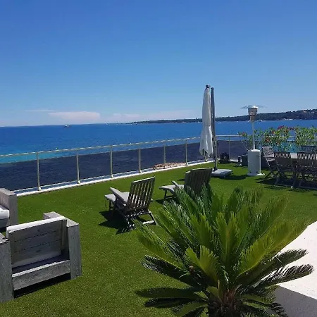 Sea View - Three Bedrooms * 戛纳